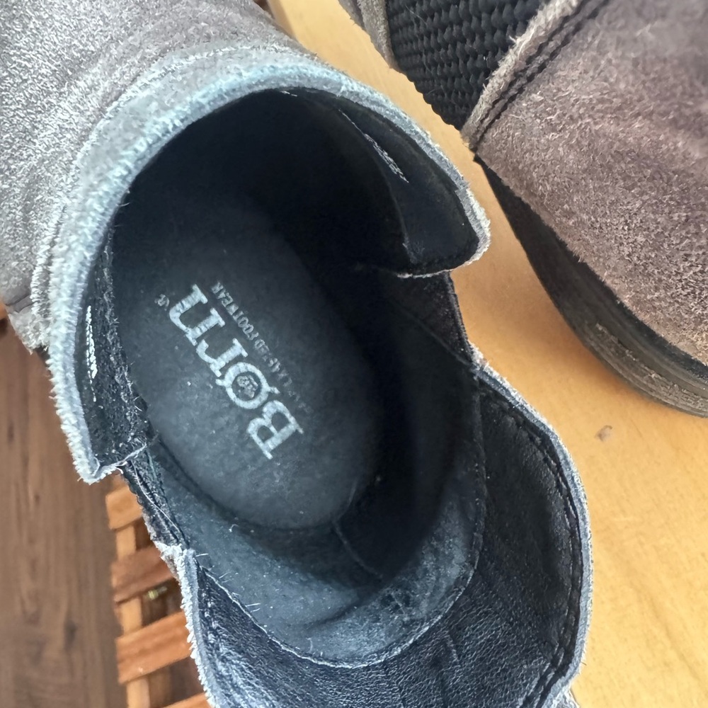Born Brenta Dark Gray Chelsea ankle Boots 7.5 - Picture 10 of 11